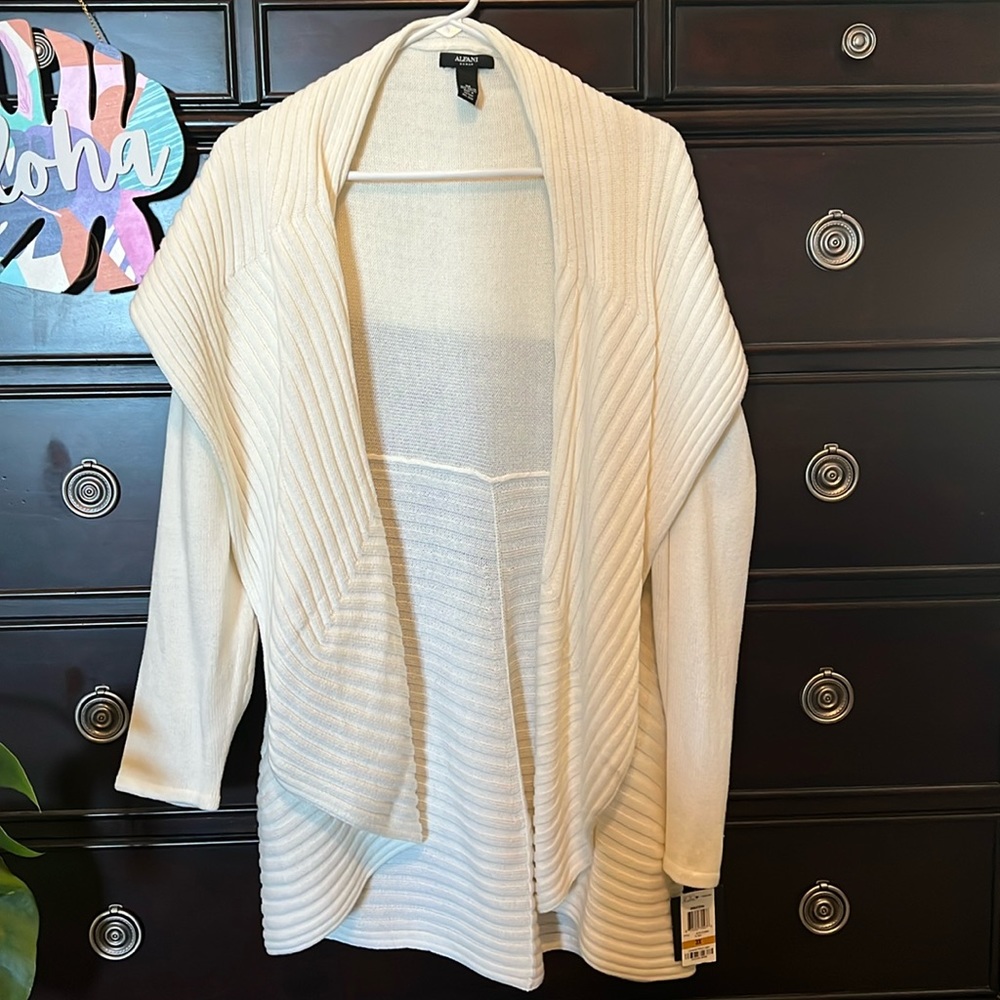 NWT 3XL Alfani Woman Long sleeve white cocoon sweater